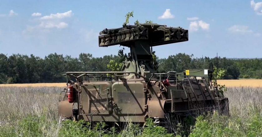 Rusya, Ukrayna’nın doğusundaki Donetsk bölgesindeki bir köyü daha ele geçirdiğini açıkladı