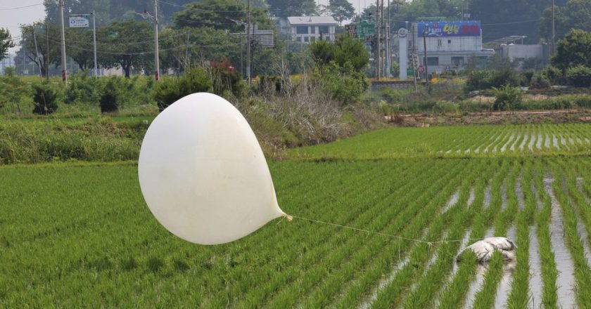 Seul: Kuzey Kore son haftalarda 2.000’den fazla çöp balonu gönderdi