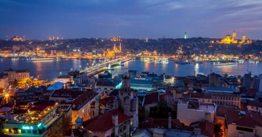 İstanbul’un Gece Hayatı – En Popüler Barlar ve Kulüpler