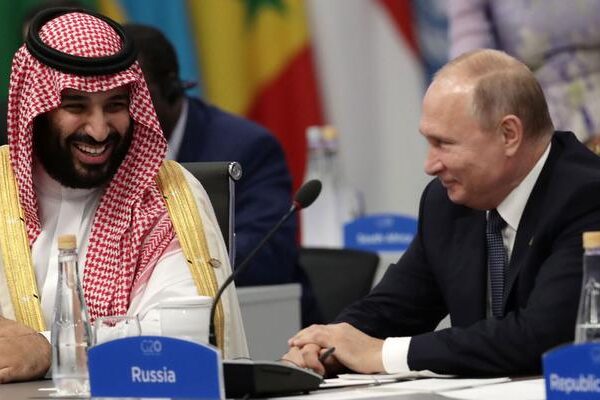 Putin, Suudi Arabistan’ın kalıtsal prensi telefonda bir araya geldi