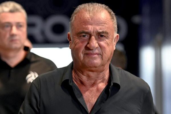 Fatih Terim’in -19 takımı altında Trabzonspor’u tebrik ediyoruz
