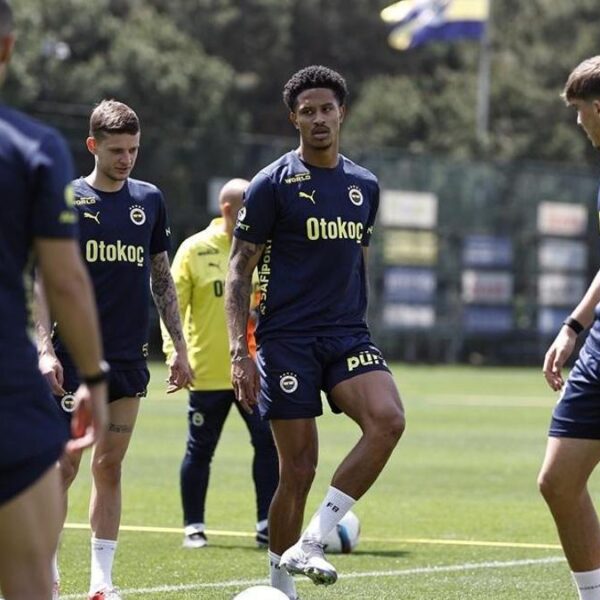 Jayden Oosterwolde Fenerbahçe’de İyi Haberler! – Spor Haberleri