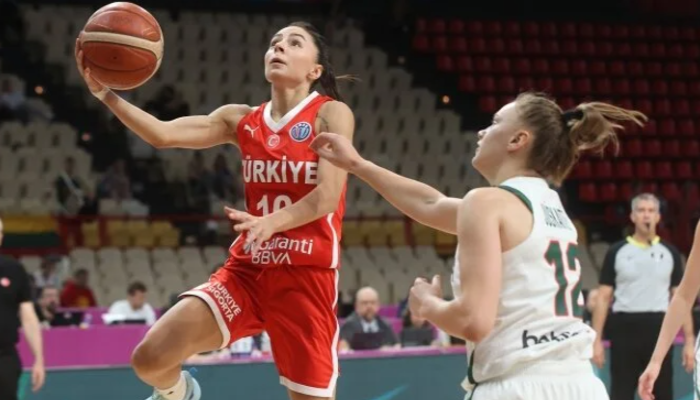 A Milli Kadın Basketbol Takımı’ndan büyük başarı! Litvanya’yı devirdiler 2026 FIBA Dünya Kupası elemeleri için bileti kaptılar