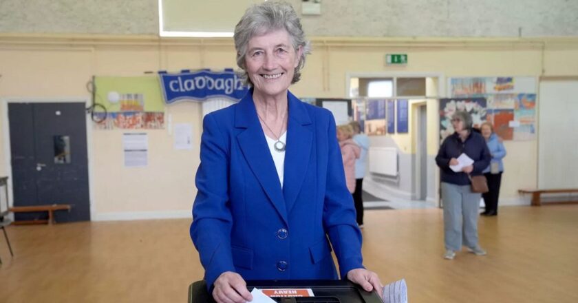 İrlanda cumhurbaşkanlığı seçimlerini sol aday Catherine Connolly kazandı