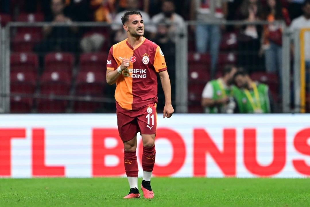 Galatasaray'ın kadrosu Şampiyonlar Ligi'ndeki Ajax maçı öncesi belli oldu! Yunus Akgün'den kötü haber geldi... 3