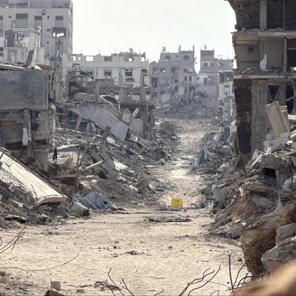 İşgalci İsrail, ateşkese rağmen Gazze’ye saldırmaya devam ediyor